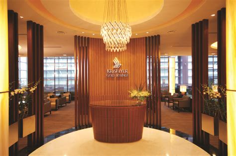 Singapore SilverKris Business Class Lounge hours. . Singapore airlines lounge access changi
